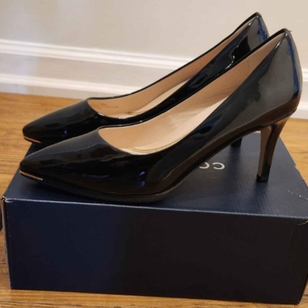 Cole Haan black patent leather gold tipped pumps NEW size 10